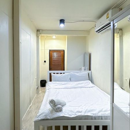 Chubbi5 Room11 Bangkok Exterior photo